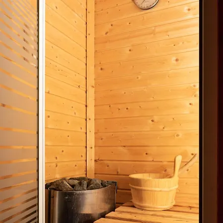 3 Etoiles Avec Sauna Individuel Chez Chanchan De 1 A 6 Personnes *